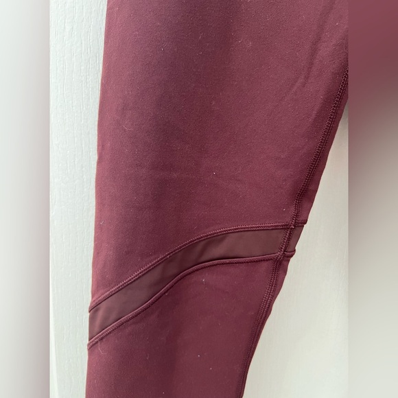 Limited Edition Lululemon Wunder Under Crop (size 4) - Picture 9 of 11